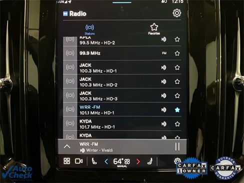 Used 2025 Volvo XC60 B5 Core image 37