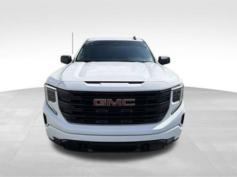Used 2023 GMC Sierra 1500 Elevation AWD/4WD image 4