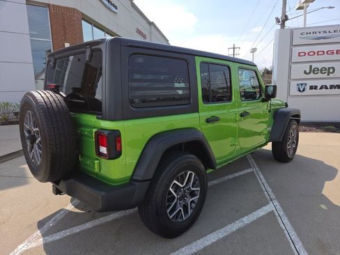 Used 2019 Jeep Wrangler Unlimited Sport S image 13