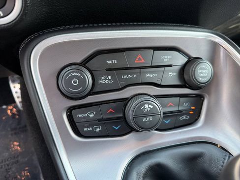 Used 2022 Dodge Challenger R/T Scat Pack RWD image 17