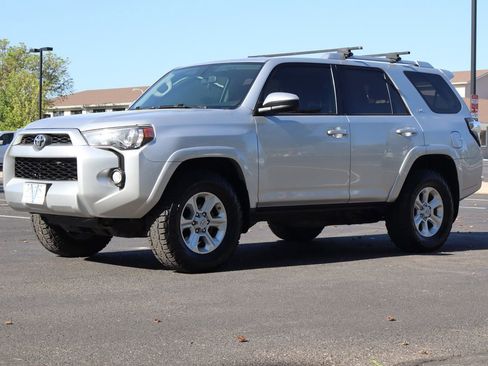 Used 2016 Toyota 4Runner SR5 AWD/4WD image 11