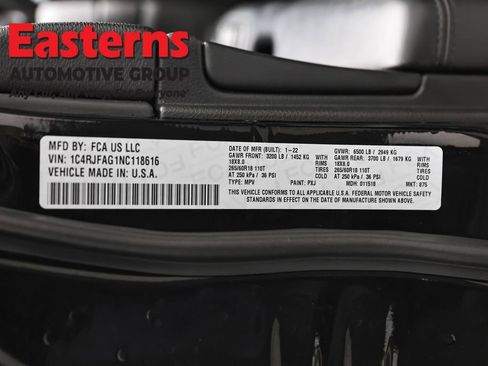 Used 2022 Jeep Grand Cherokee Laredo E w/ Security & Convenience Group image 35