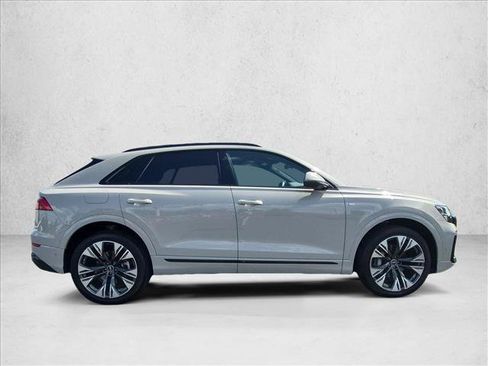 Used 2025 Audi Q8 Premium Plus AWD/4WD image 4