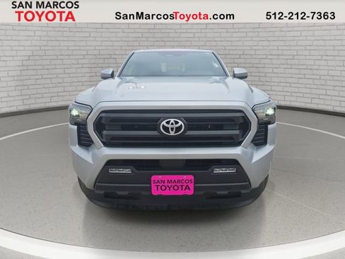 Certified 2025 Toyota Tacoma SR5 image 2