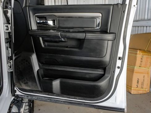 Used 2018 RAM 2500 Laramie w/ Sport Appearance Group AWD/4WD image 45