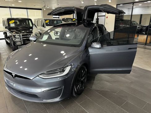 Used 2022 Tesla Model X Plaid AWD/4WD image 9