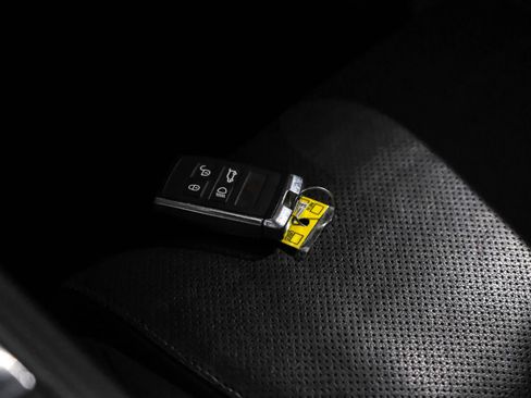 Used 2021 Jaguar F-PACE S image 57