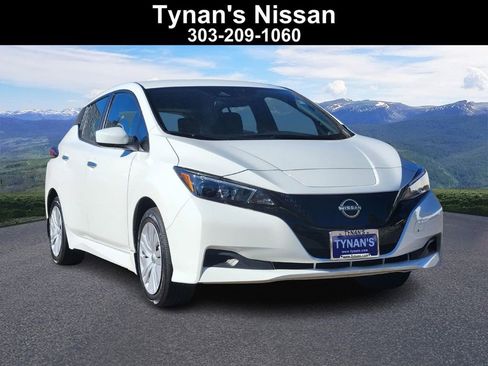 Used 2025 Nissan Leaf S image 1