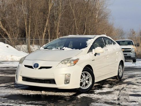 Used 2011 Toyota Prius Three image 1