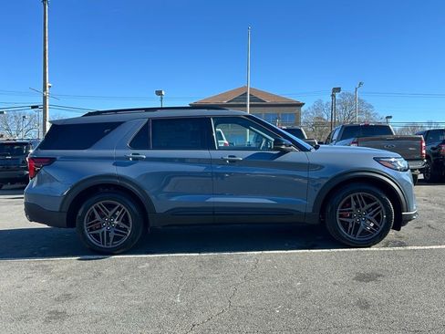 New 2026 Ford Explorer ST w/ Sun And Sound Package image 9