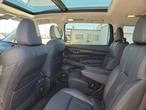 Used 2025 Subaru Ascent Bronze Edition image 13