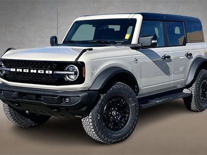 New 2025 Ford Bronco Outer Banks w/ Sasquatch Package