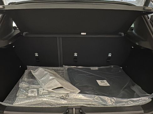 New 2026 Volvo EX30 Ultra w/ Climate Package image 27