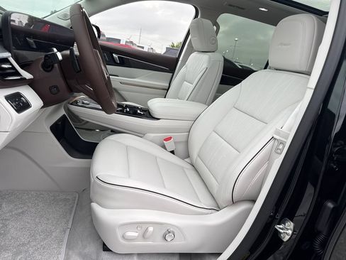 New 2026 Buick Enclave Avenir w/ Super Cruise Package AWD/4WD image 15