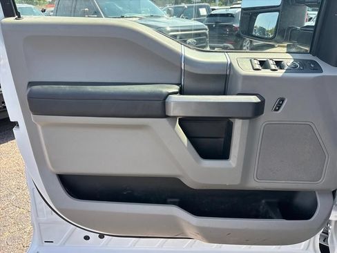 Used 2021 Ford F250 XLT w/ XLT Premium Package AWD/4WD image 25