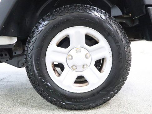 Used 2013 Jeep Wrangler Sport w/ Connectivity Group image 18