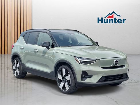 Used 2023 Volvo XC40 Recharge Ultimate w/ Protection Package Premier AWD/4WD image 1