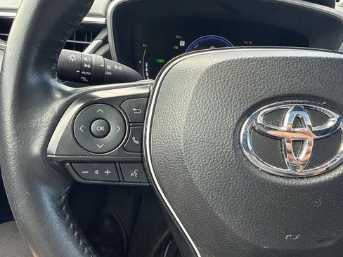 Used 2023 Toyota Corolla Cross AWD Hybrid w/ Convenience Package image 22