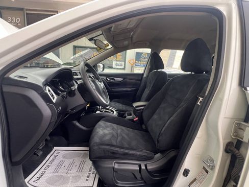 Used 2015 Nissan Rogue S AWD/4WD image 20