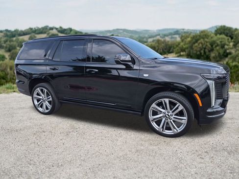 Certified 2026 Cadillac Escalade Platinum Sport w/ LPO, Floor Liner Package AWD/4WD image 14