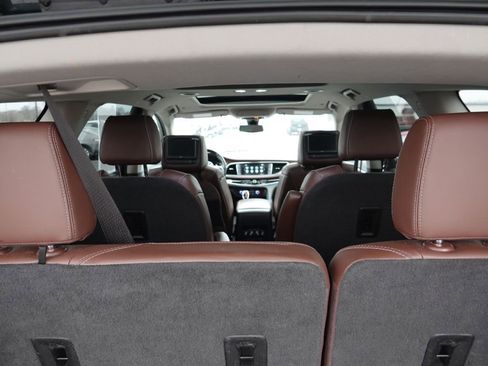 Used 2019 Buick Enclave Avenir image 7