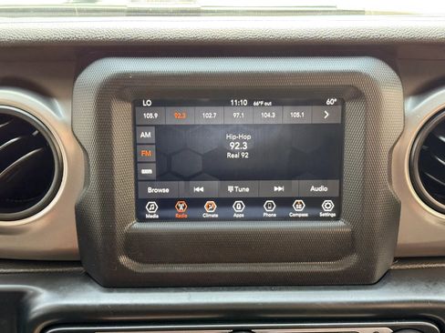 Used 2019 Jeep Wrangler Unlimited Sport S image 22