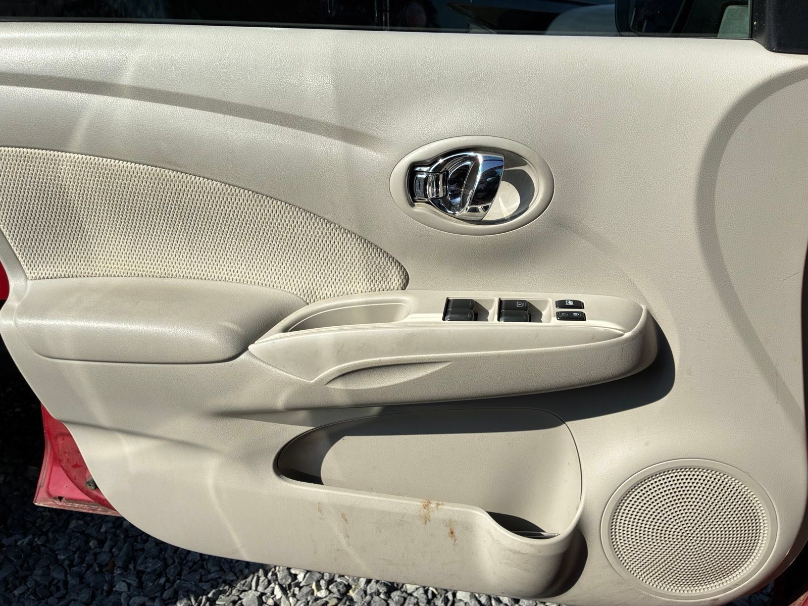 Used 2012 Nissan Versa FWD image 12