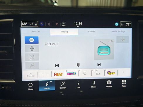 New 2026 Chrysler Pacifica Limited image 19