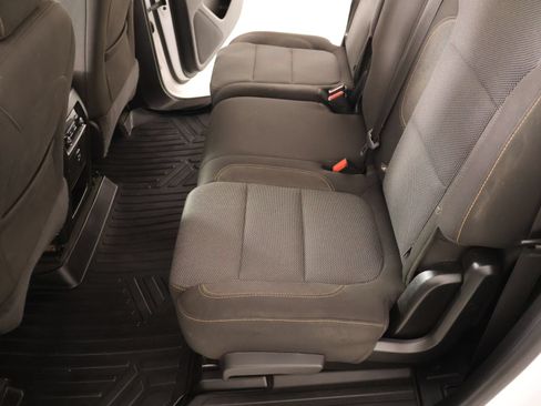 Used 2018 Chevrolet Traverse LT AWD/4WD image 12