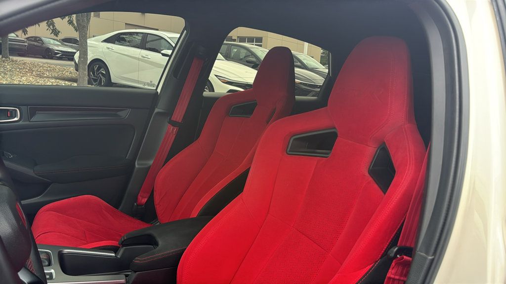 Certified 2023 Honda Civic Type R image 17