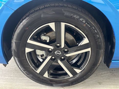 Used 2025 Nissan Sentra SV FWD image 29