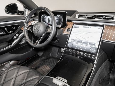Used 2023 Mercedes-Benz Maybach S 680 4MATIC image 36