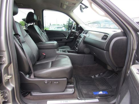 Used 2013 Chevrolet Silverado 2500 LTZ w/ LTZ Plus Package AWD/4WD image 12