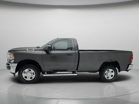 Used 2024 RAM 2500 Tradesman w/ Towing Technology Group AWD/4WD image 5