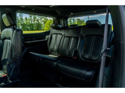 Used 2023 Jeep Wagoneer Series II AWD/4WD image 16