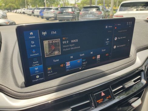 Used 2025 Acura MDX FWD image 29