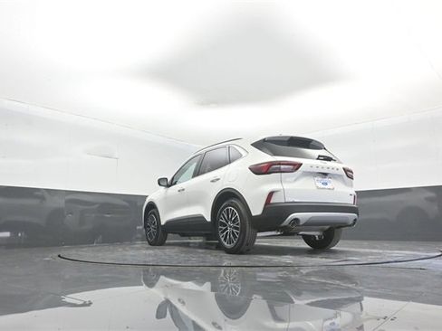 Certified 2025 Ford Escape Base w/ PHEV Premium Package image 30