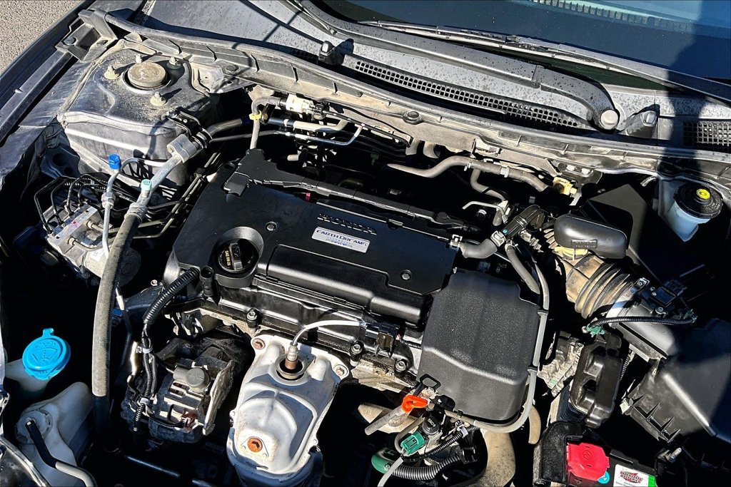 Used 2016 Honda Accord LX image 29