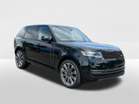New 2025 Land Rover Range Rover SE image 5