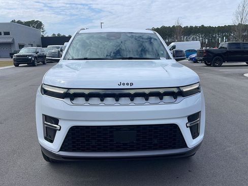 New 2026 Jeep Grand Wagoneer 4WD image 2