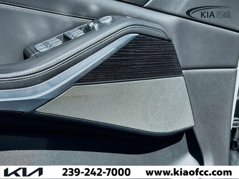 Used 2020 BMW X7 M50i w/ Executive Package image 26