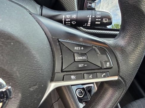 Used 2021 Nissan Kicks SV FWD image 23