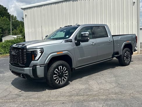 New 2026 GMC Sierra 2500 Denali Ultimate AWD/4WD image 2