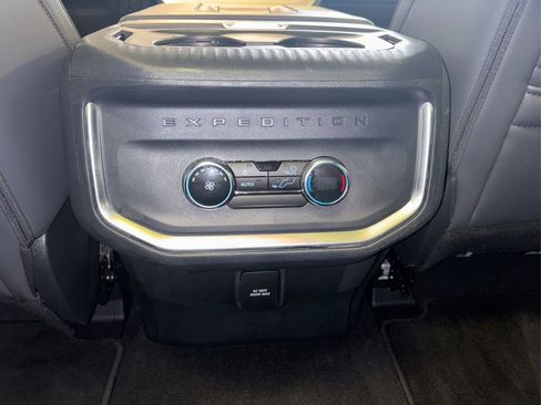 Certified 2025 Ford Expedition Max Active AWD/4WD image 30