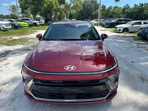 Used 2025 Hyundai Sonata SEL FWD image 15