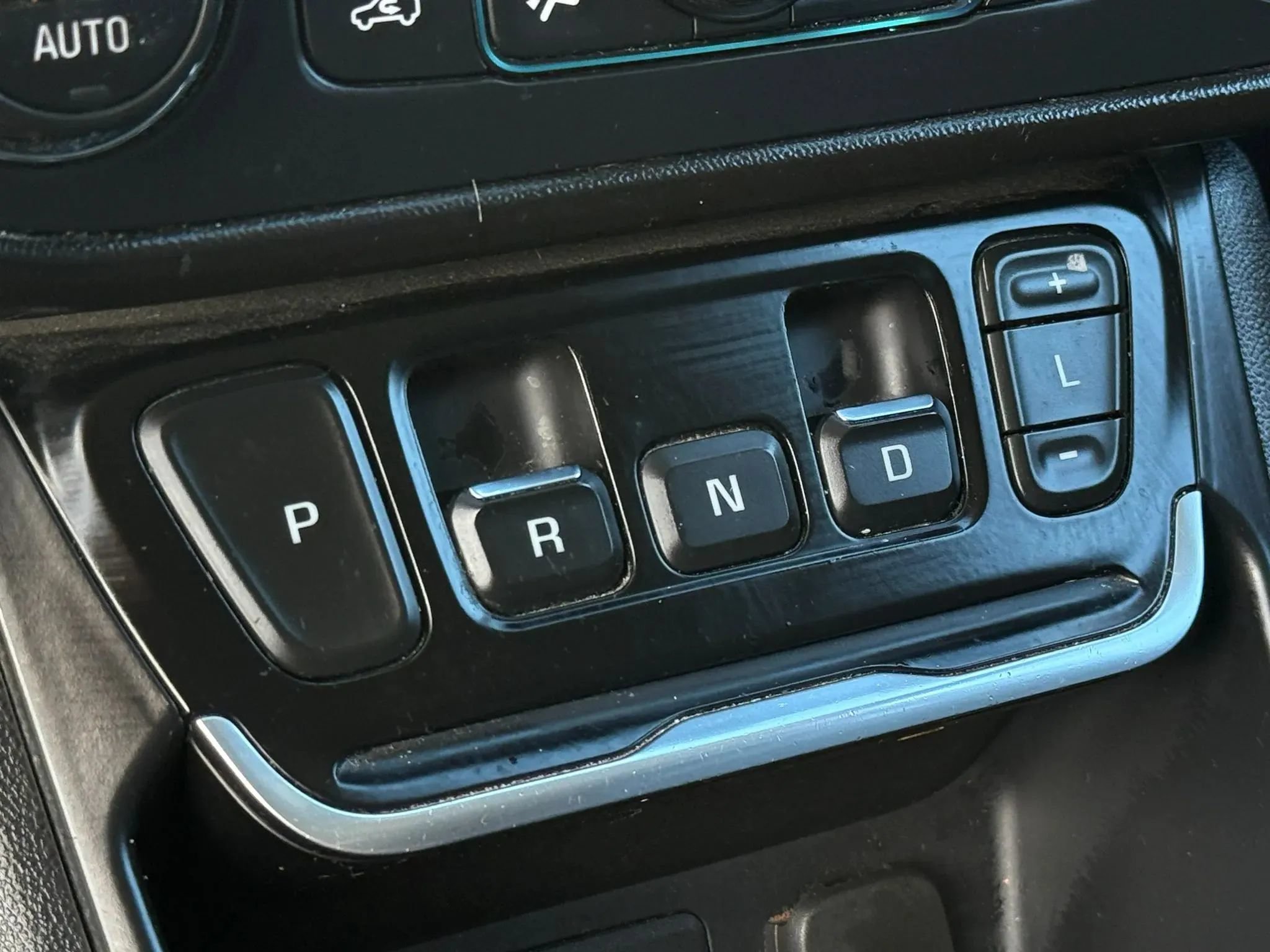 Used 2020 GMC Terrain SLT AWD/4WD image 27