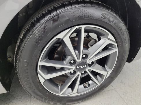 Used 2024 Kia Forte LXS image 31