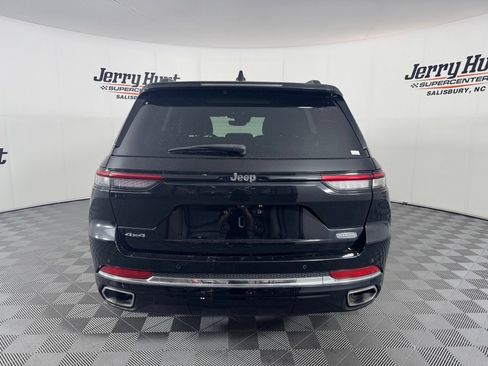 Used 2023 Jeep Grand Cherokee Overland AWD/4WD image 8