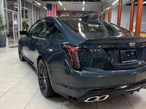 Used 2025 Cadillac CT5 V image 13