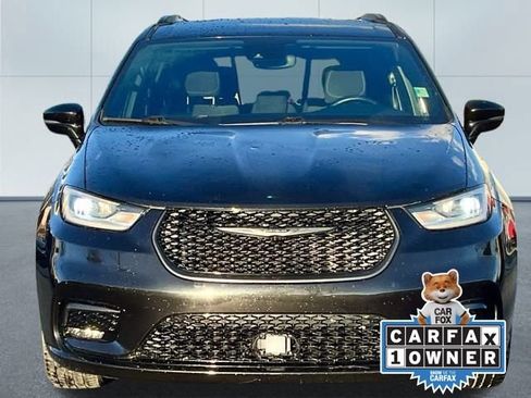 Used 2021 Chrysler Pacifica Touring w/ S Appearance Package image 5